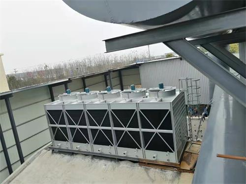 為什么要定期進(jìn)行密閉式冷卻塔清洗