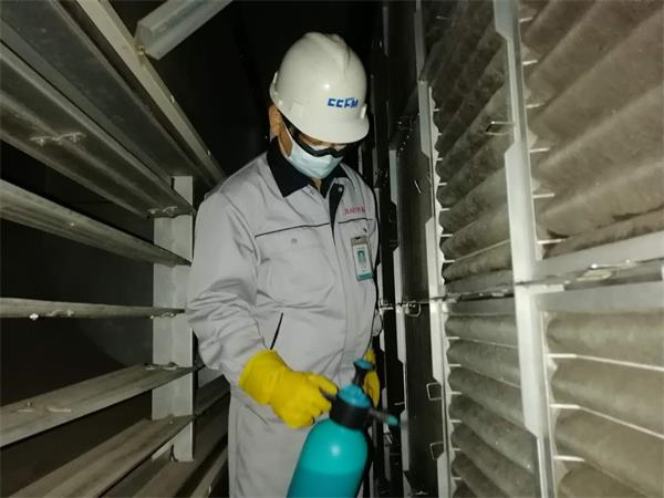 玻璃鋼冷卻塔為防止內(nèi)循環(huán)凍住都做了哪些措施(閉式